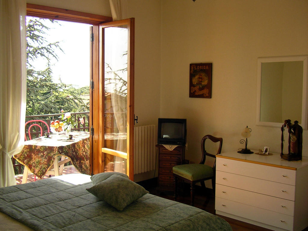 Villa Caterina B&B Pedara Szoba fotó
